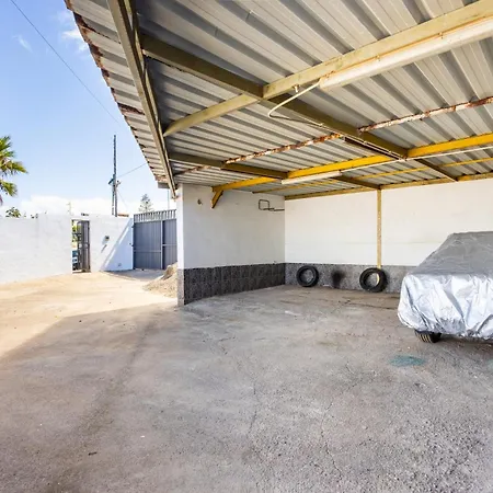 Semesterbostad Drago *