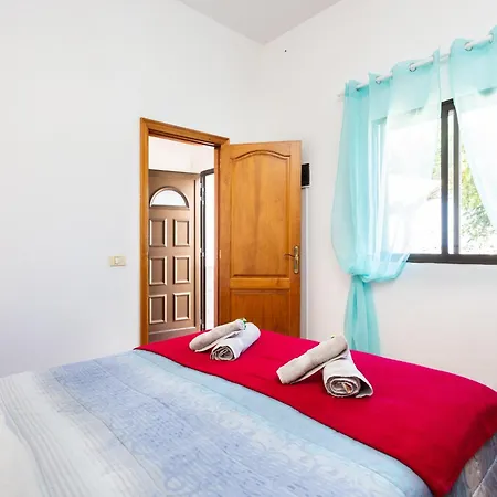 Semesterbostad Drago *